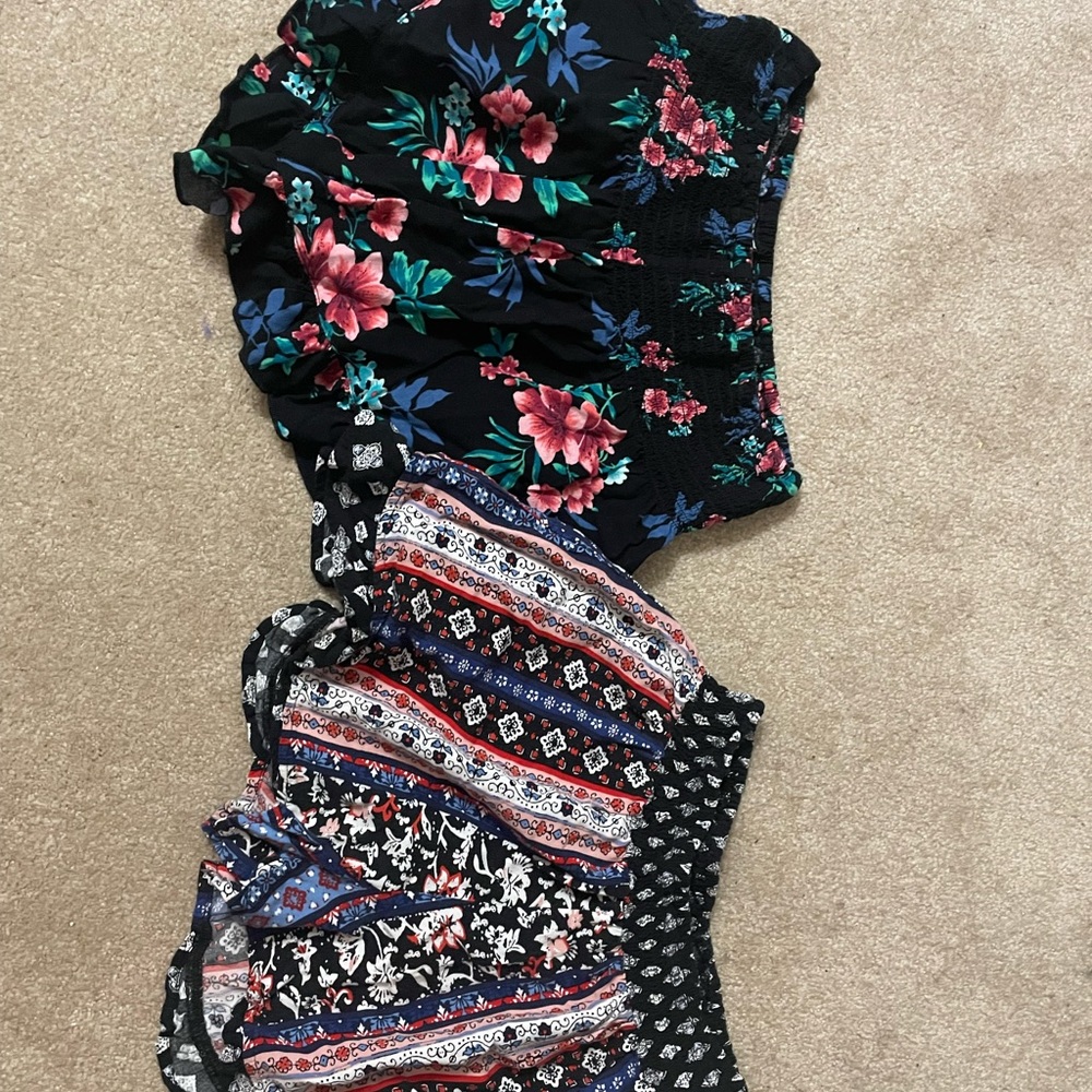Set of two pairs of shorts!
